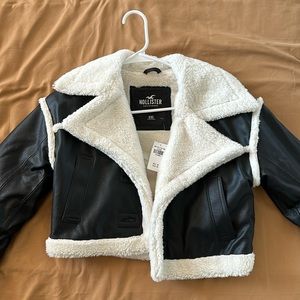 hollister cropped sherpa biker leather jacket